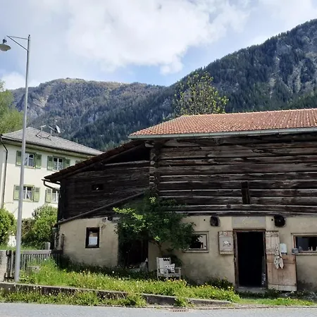 Boulder, Wandern, Naturpark, Berge Geniessen Und Mit Rabatt Ins Mineralbad